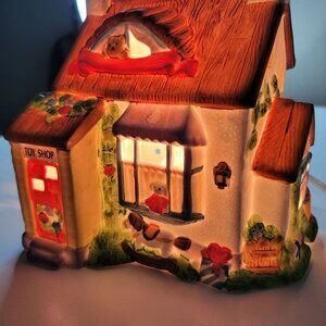 Cottontale Cottages Toy Shop Porcelain Easter House Light Up Vtg Village Store